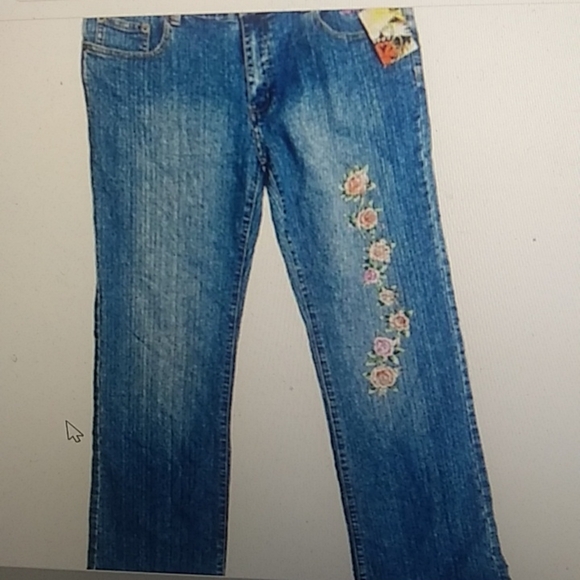 NWT! Ed Hardy by Christian Audiger Jeans Skull and Rose Embroidered Women' Jeans - Picture 1 of 5